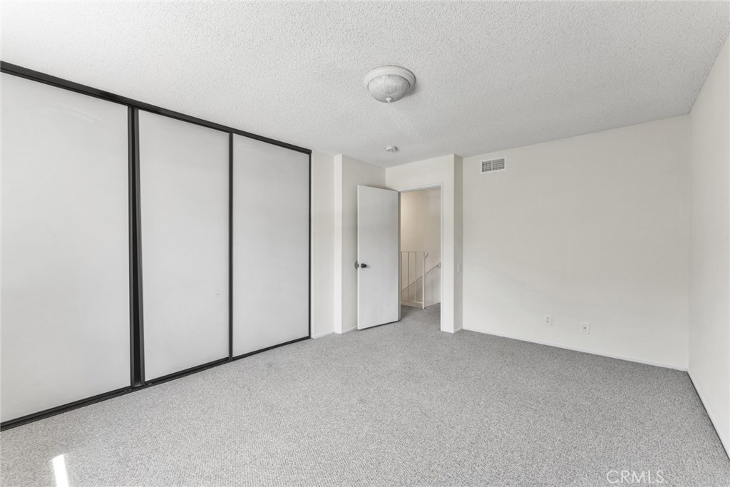 1837 Camberley Lane 211 Property Photo 6