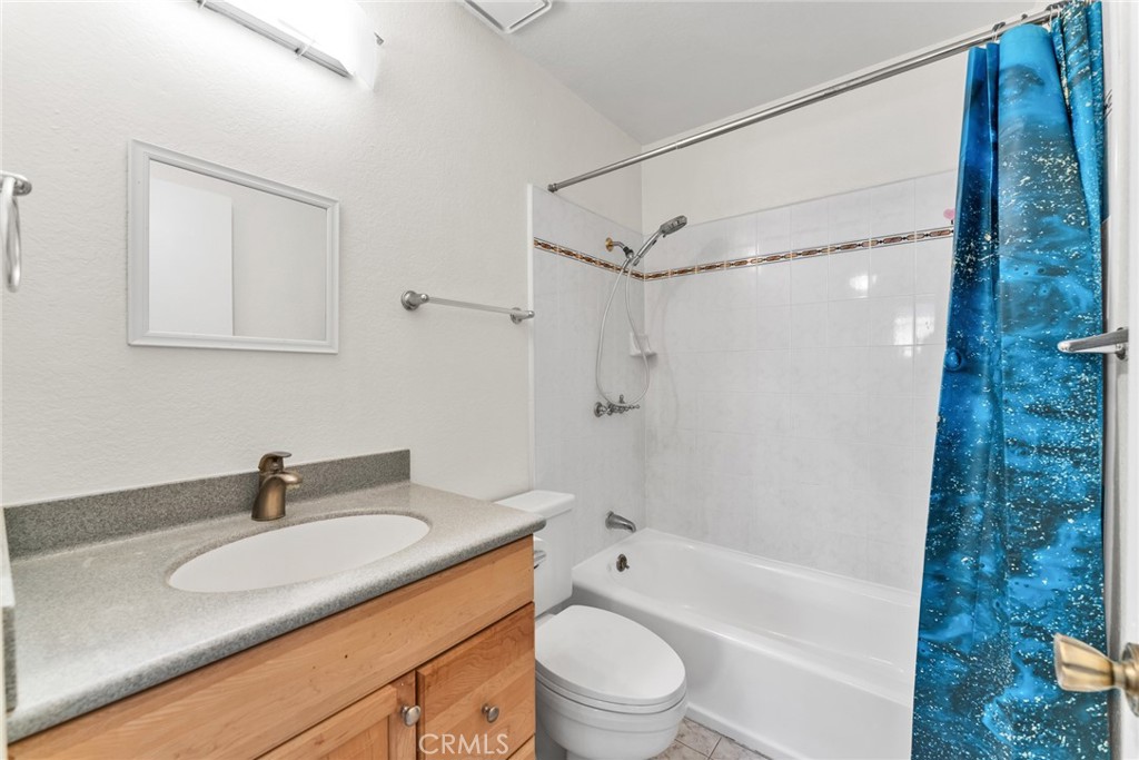 1837 Camberley Lane 211 Property Photo 8
