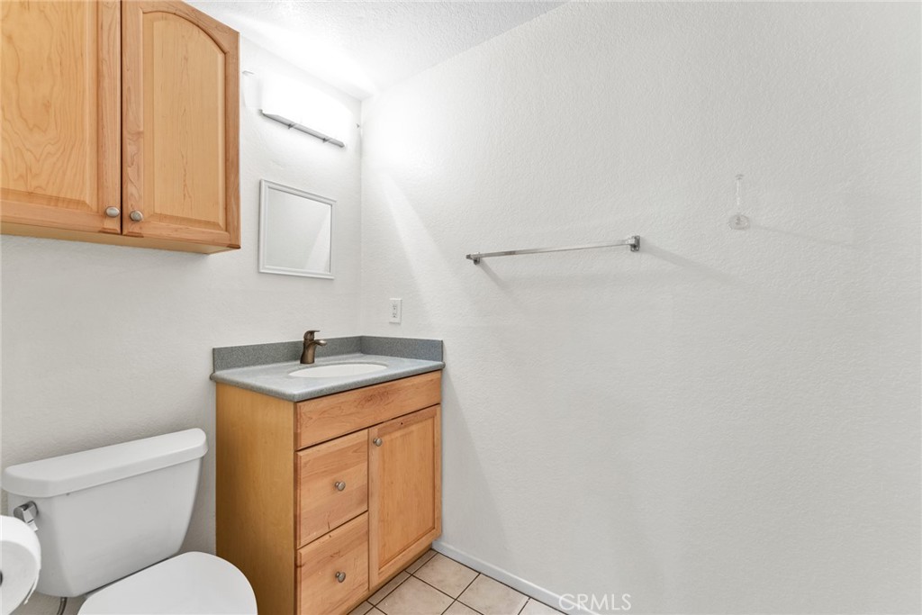1837 Camberley Lane 211 Property Photo 10