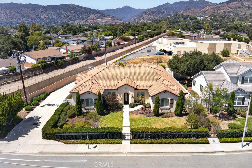 1469 E Foothill Blvd Property Photo 2