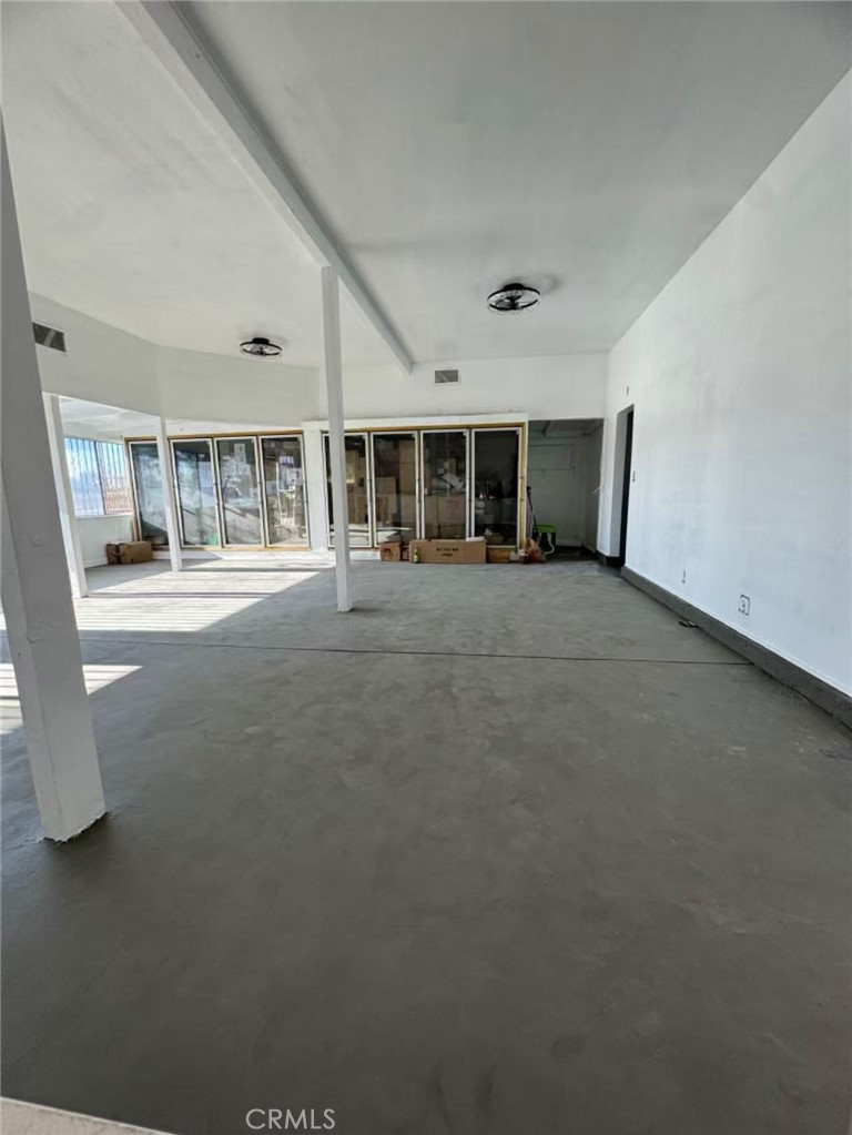 4266 Arden Dr. Property Photo 6