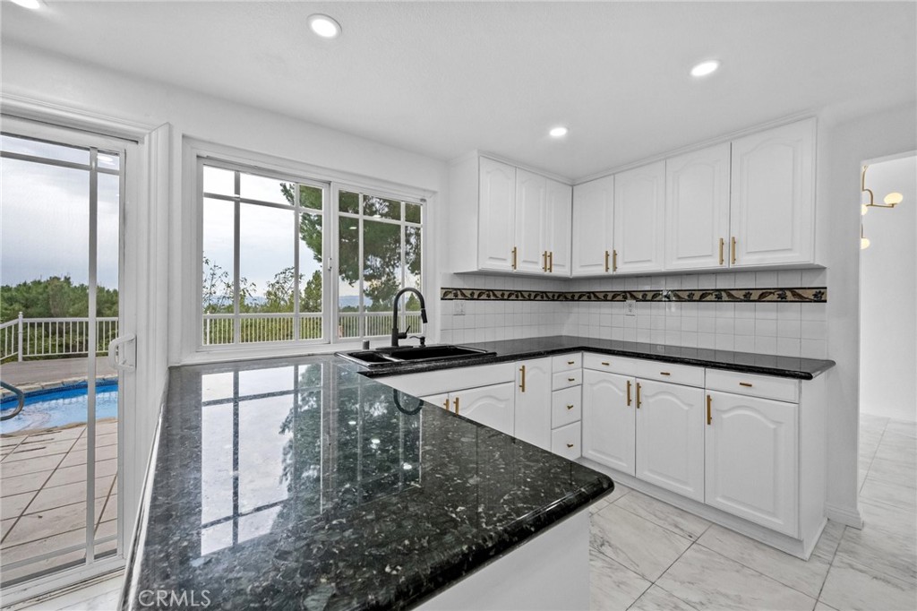 19100 Merion Property Photo 22