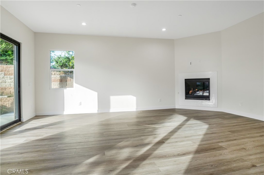 673 Castlehill Property Photo 10
