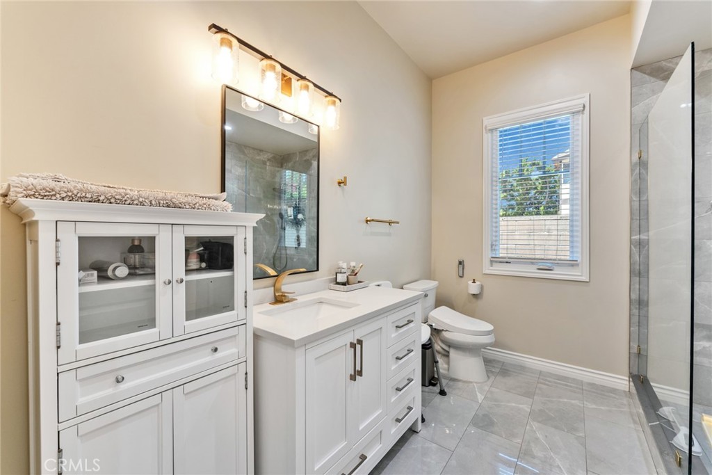 636 W Lemon Property Photo 31