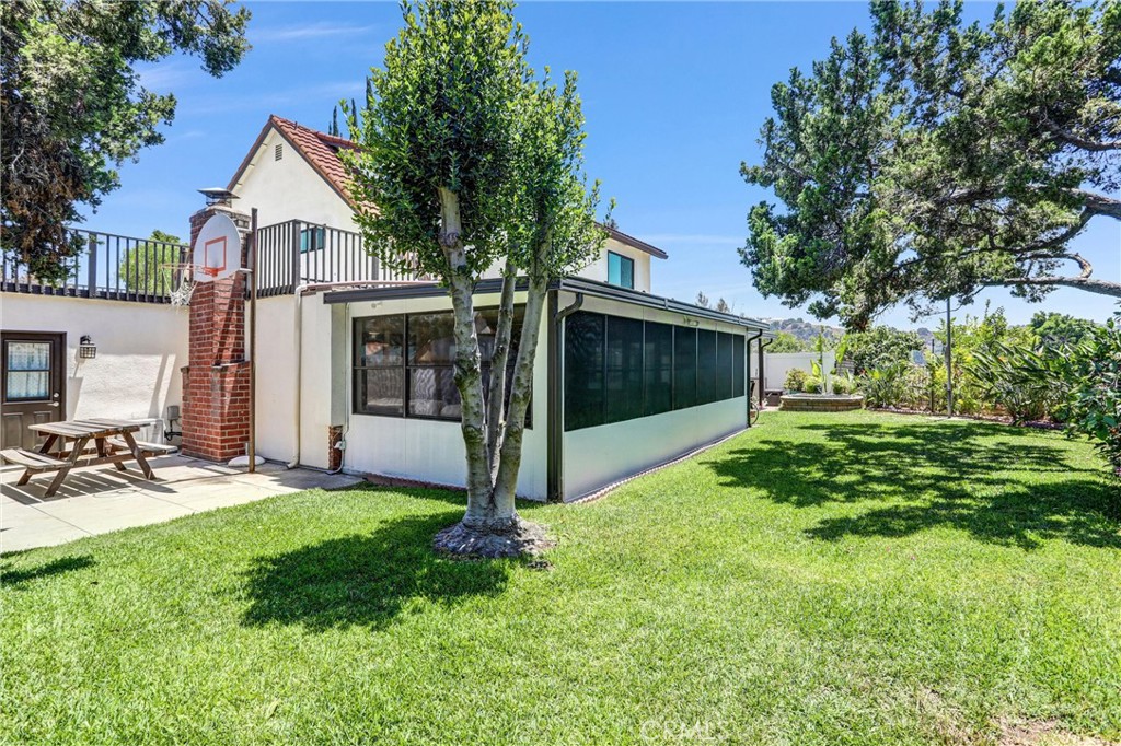 203 Tanforan Property Photo 28