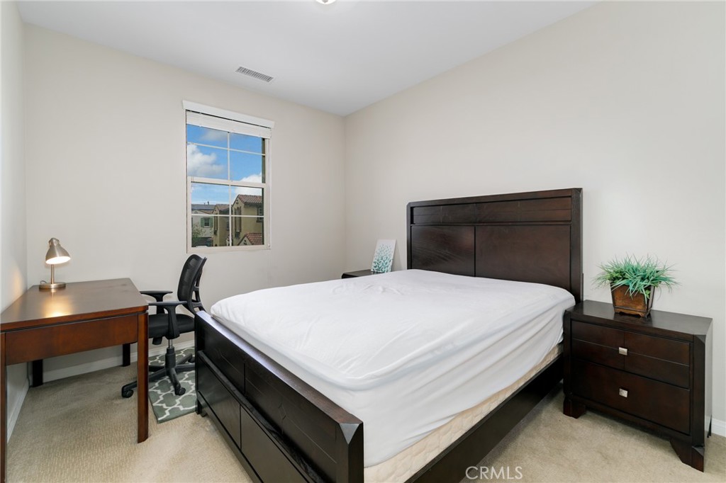 3212 Willow Creek Property Photo 8