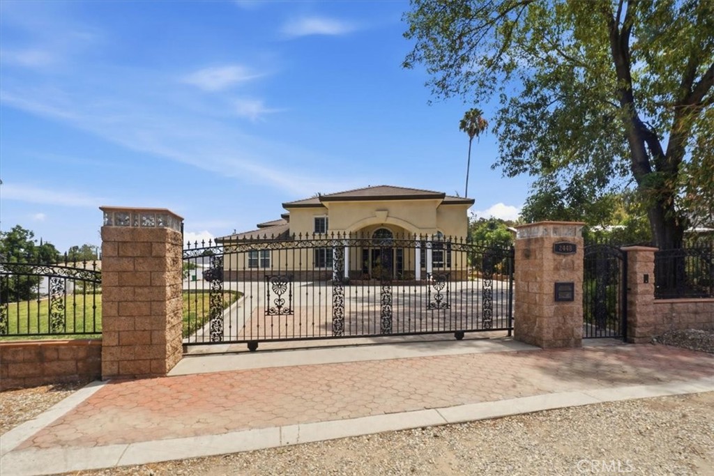 2448 Desire Property Photo 2