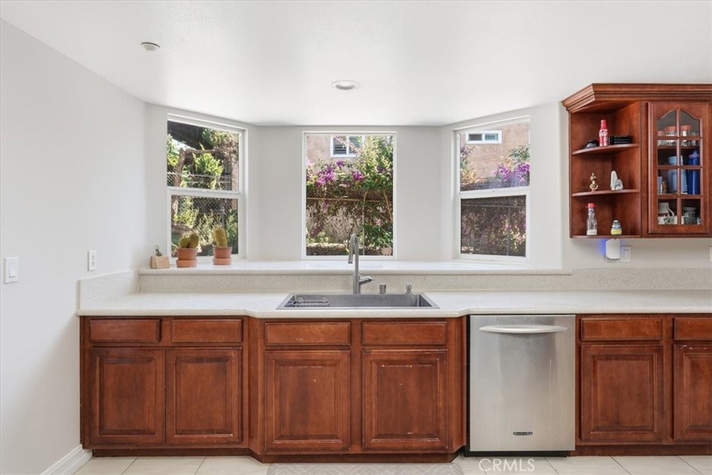 2448 Desire Property Photo 33