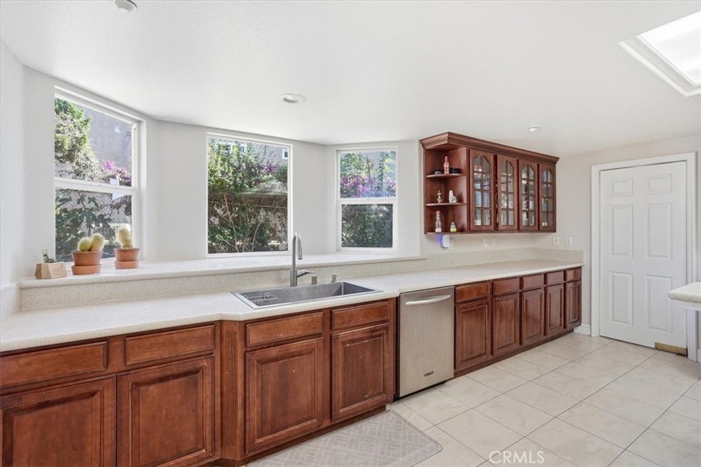 2448 Desire Property Photo 35