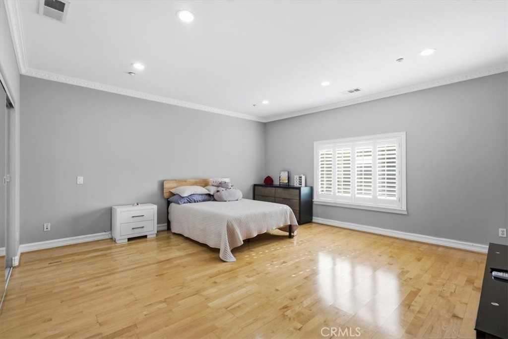 2448 Desire Property Photo 45