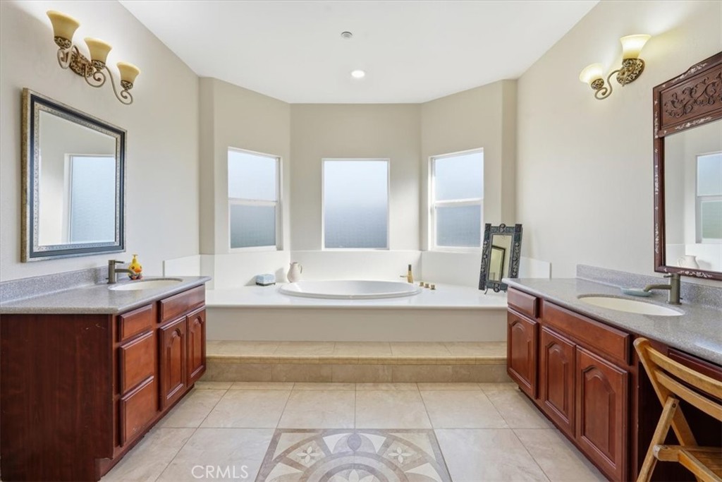 2448 Desire Property Photo 52