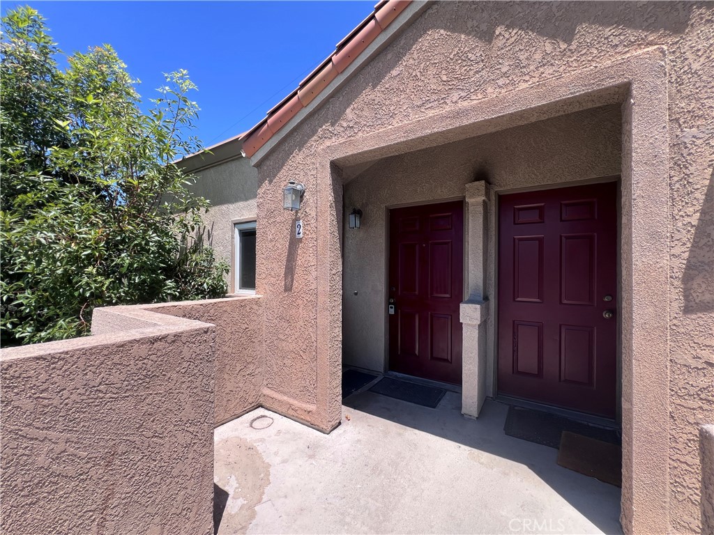 800 Grand C2 Property Photo 1