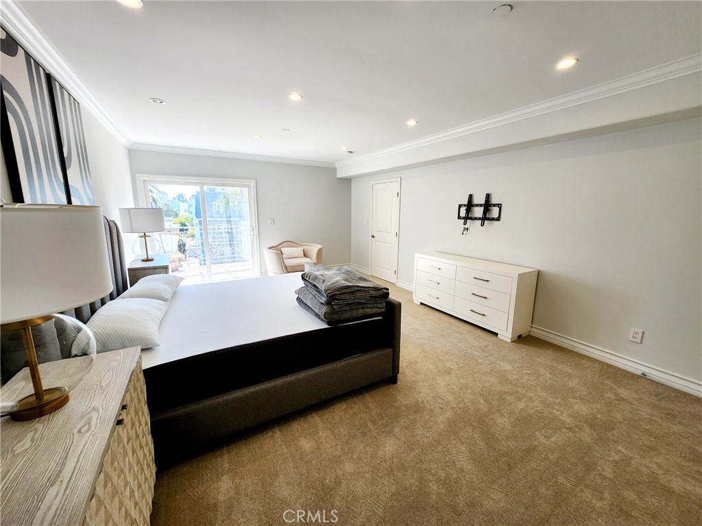 1920 Malcolm Avenue 401 Property Photo 16