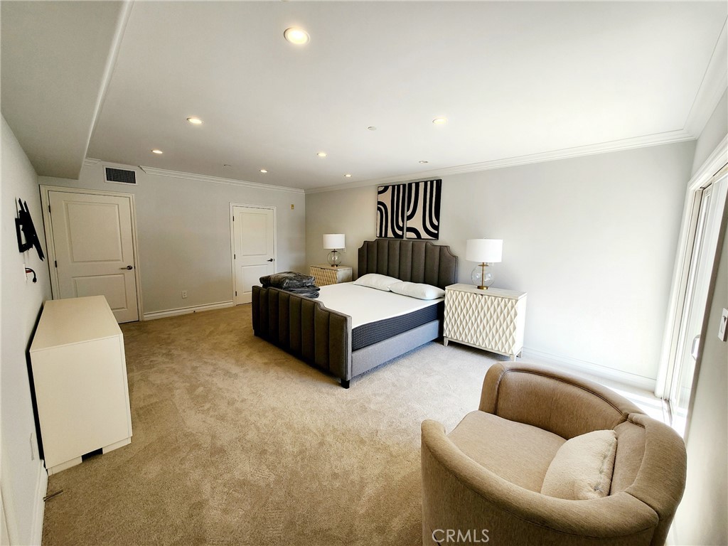 1920 Malcolm Avenue 401 Property Photo 18