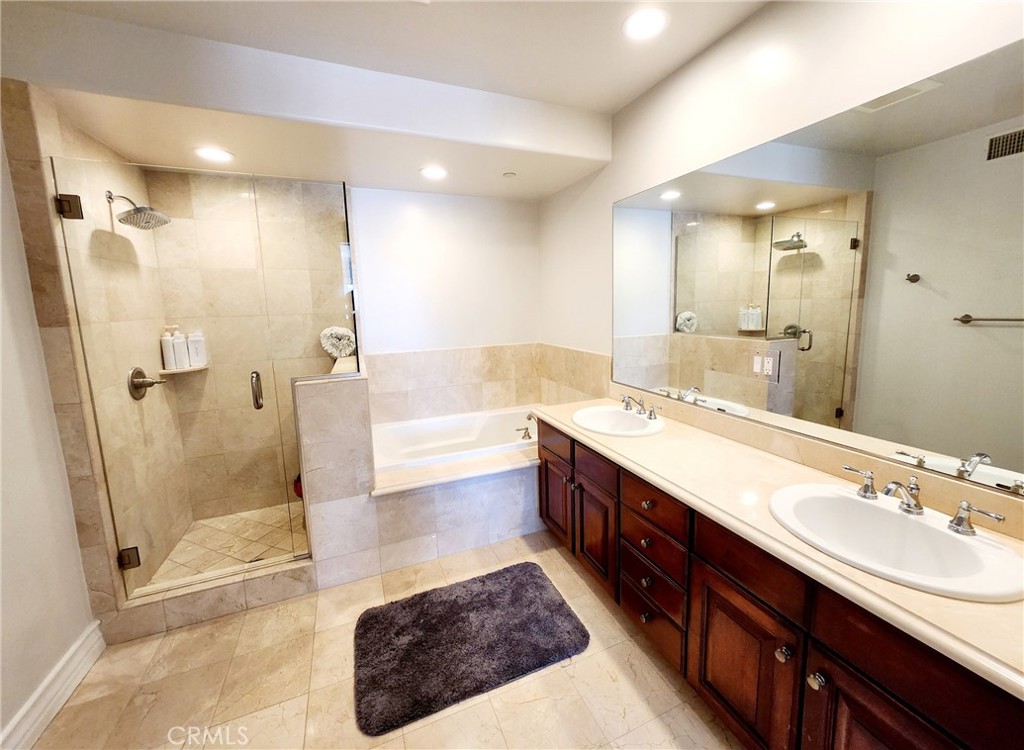 1920 Malcolm Avenue 401 Property Photo 19