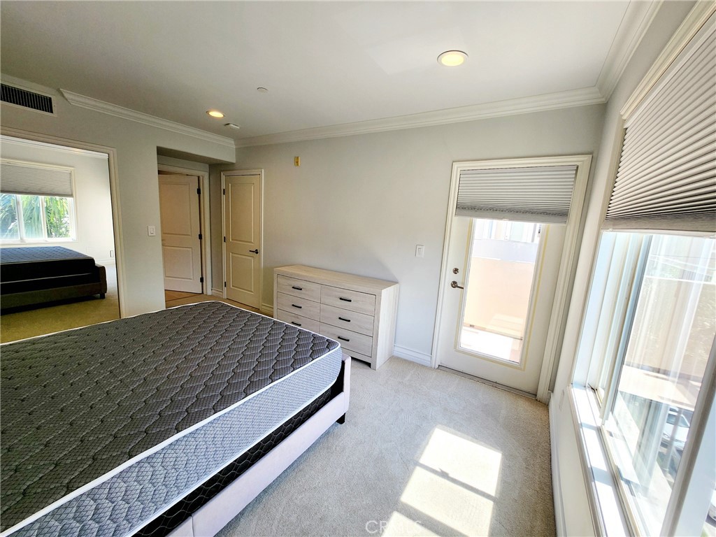 1920 Malcolm Avenue 401 Property Photo 21