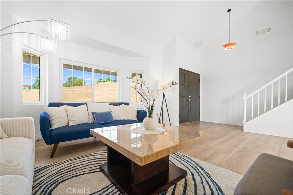 15015 Aqueduct Property Photo 8