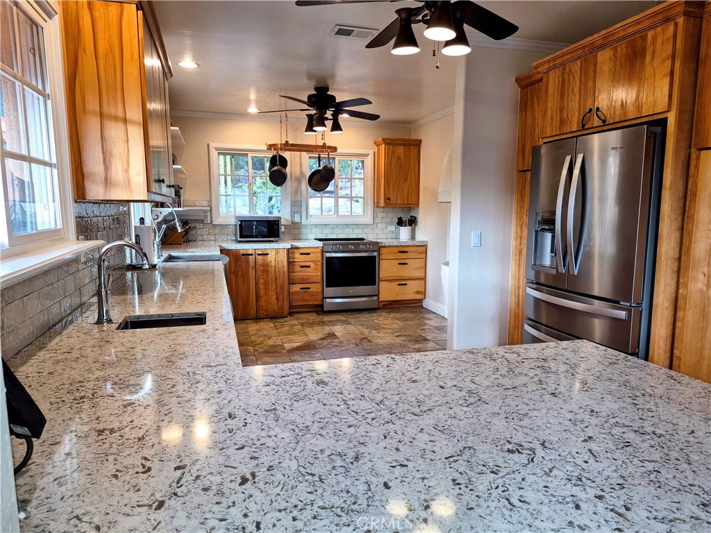 16211 Highland Valley Road Property Photo 31