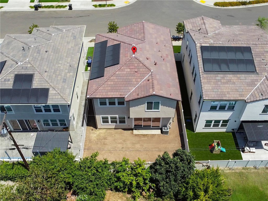 1233 Jurupa Dr Property Photo 3