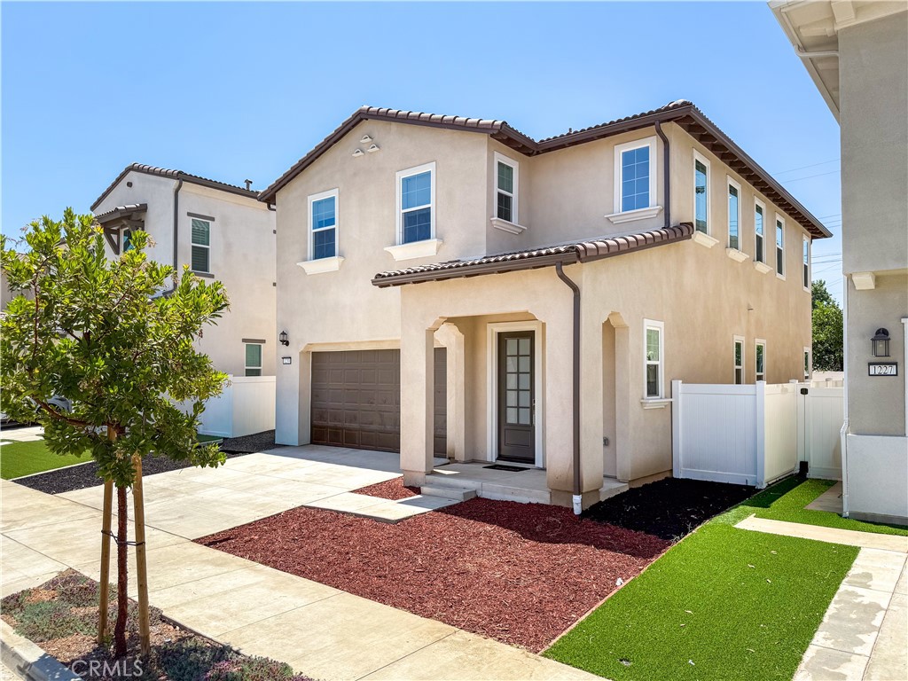 1233 Jurupa Dr Property Photo 6
