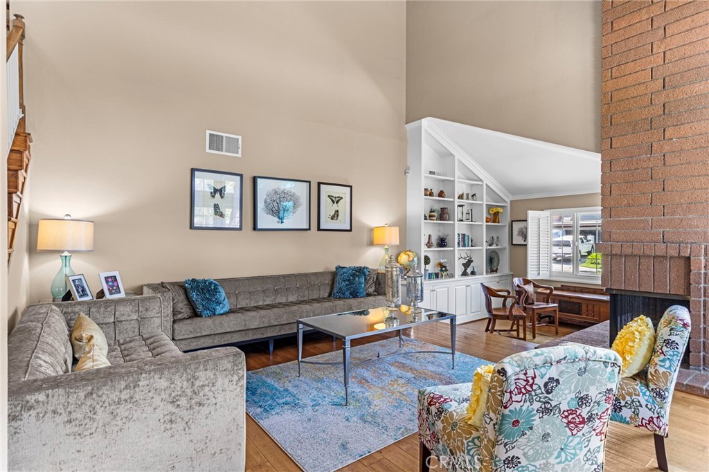 808 S Bluebird Property Photo 4