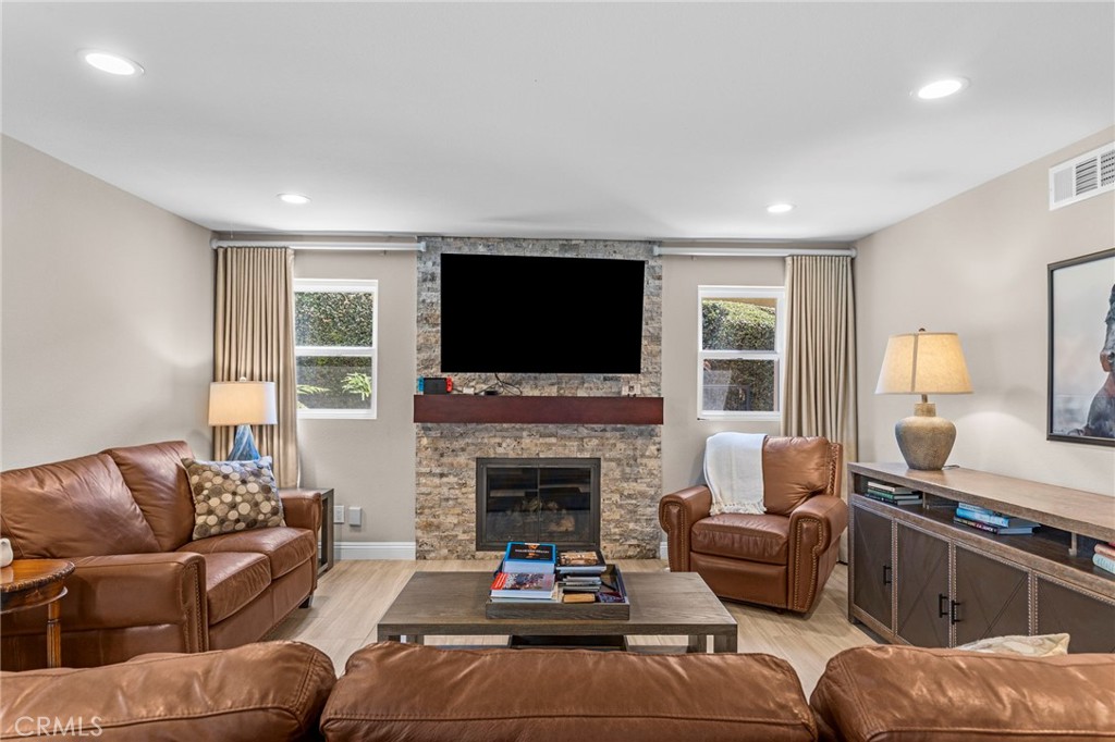 808 S Bluebird Property Photo 18