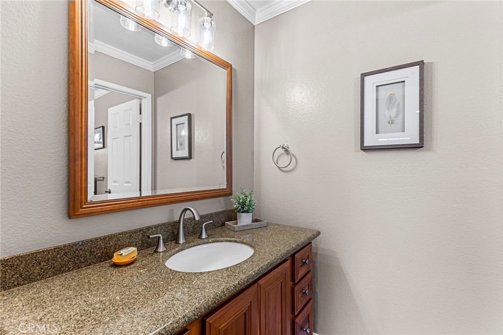 808 S Bluebird Property Photo 41