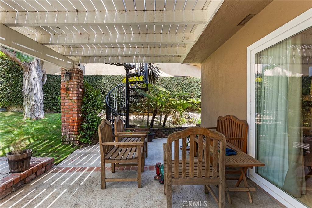 808 S Bluebird Property Photo 53