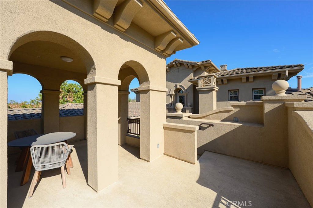 3035 Venezia Property Photo 5