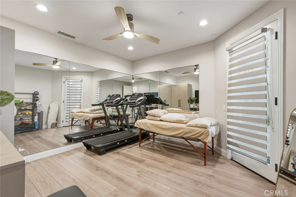 3035 Venezia Property Photo 37