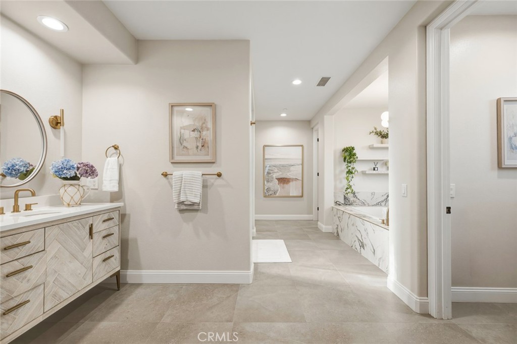 3035 Venezia Property Photo 43