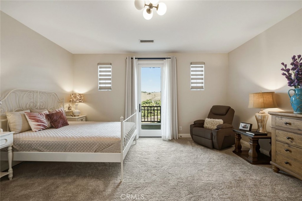 3035 Venezia Property Photo 50