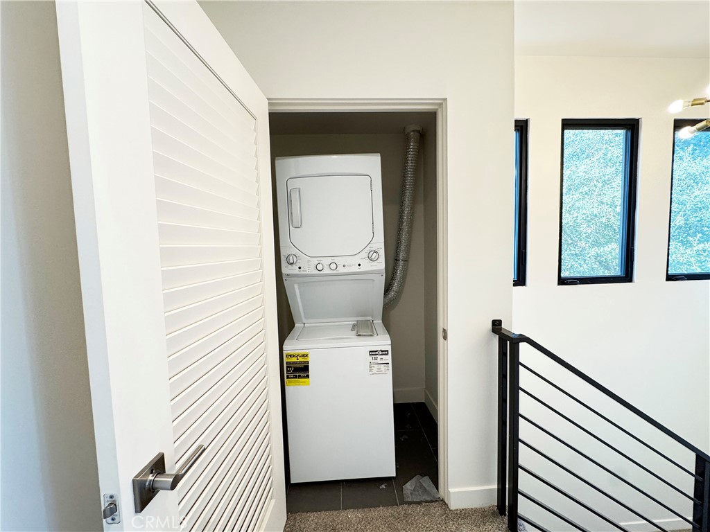 501 N Santa Anita D Property Photo 19
