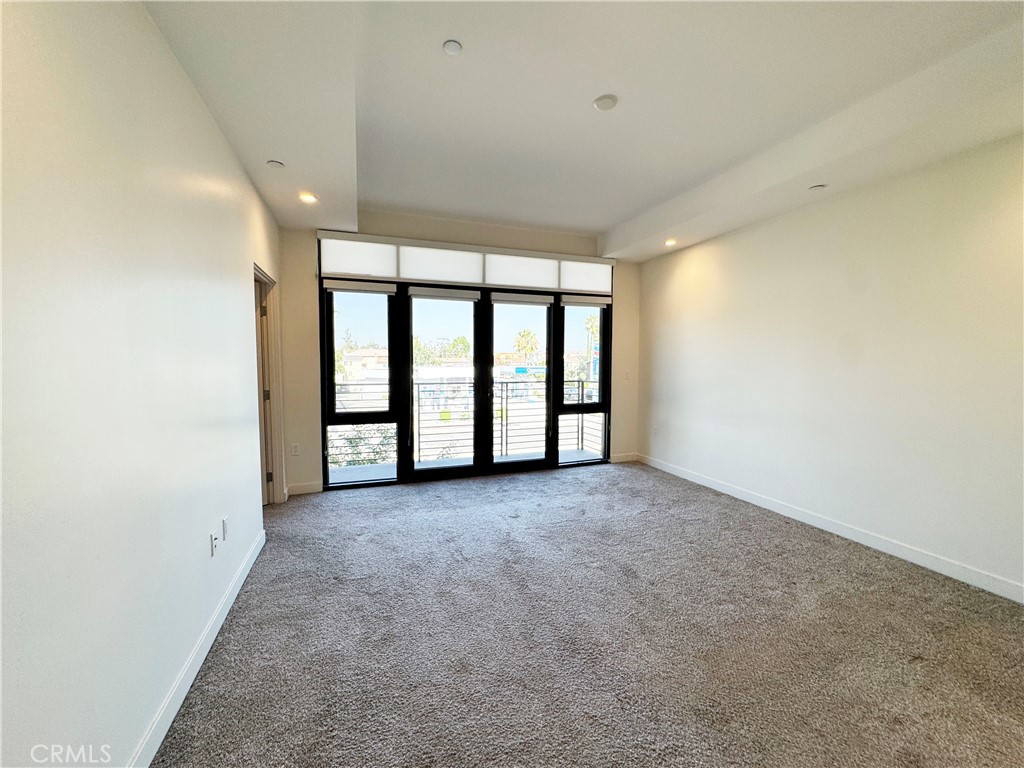 501 N Santa Anita D Property Photo 21