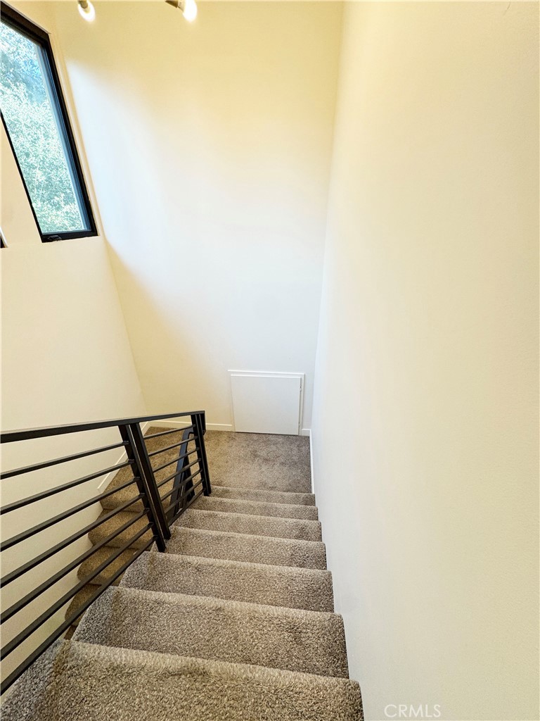 501 N Santa Anita D Property Photo 32