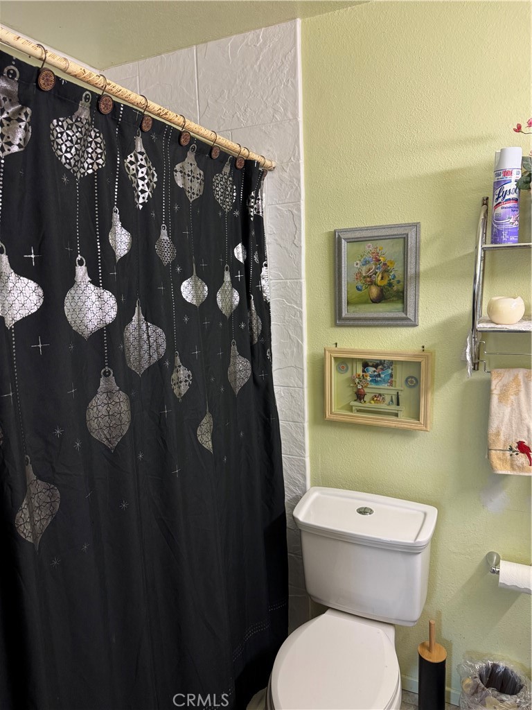 1669 W Phillips Drive Property Photo 20