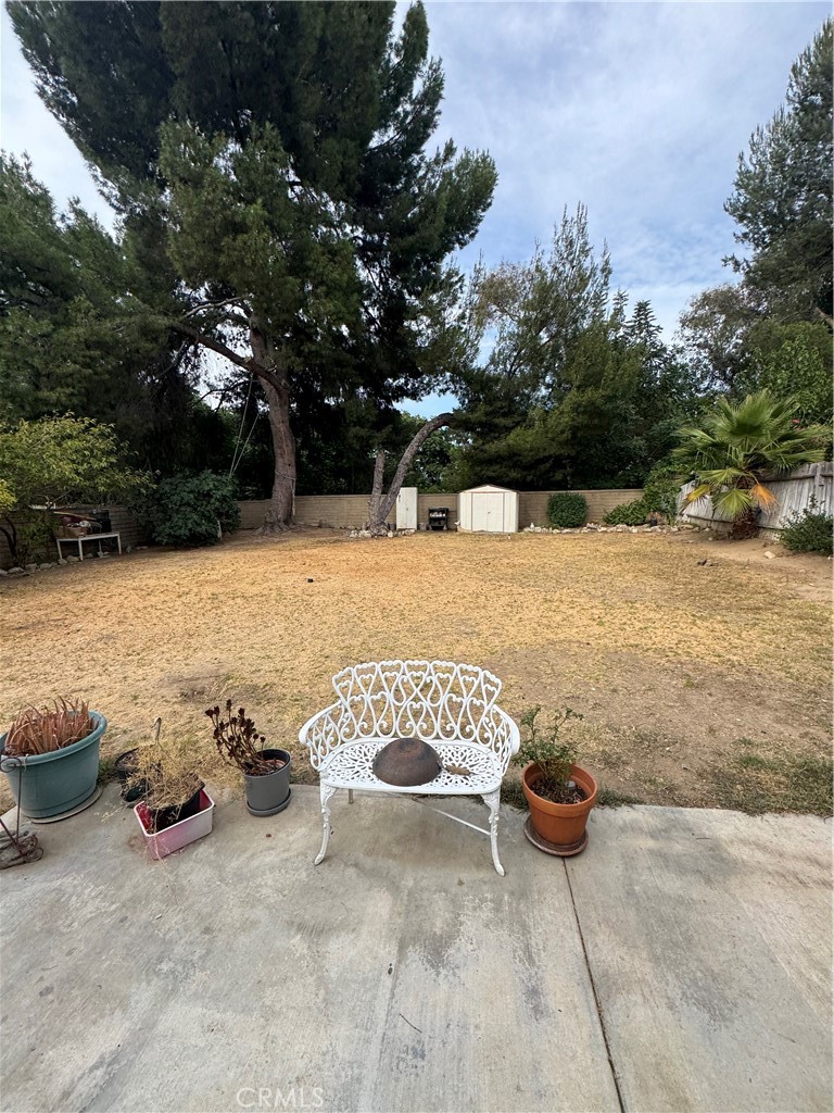 1669 W Phillips Drive Property Photo 27