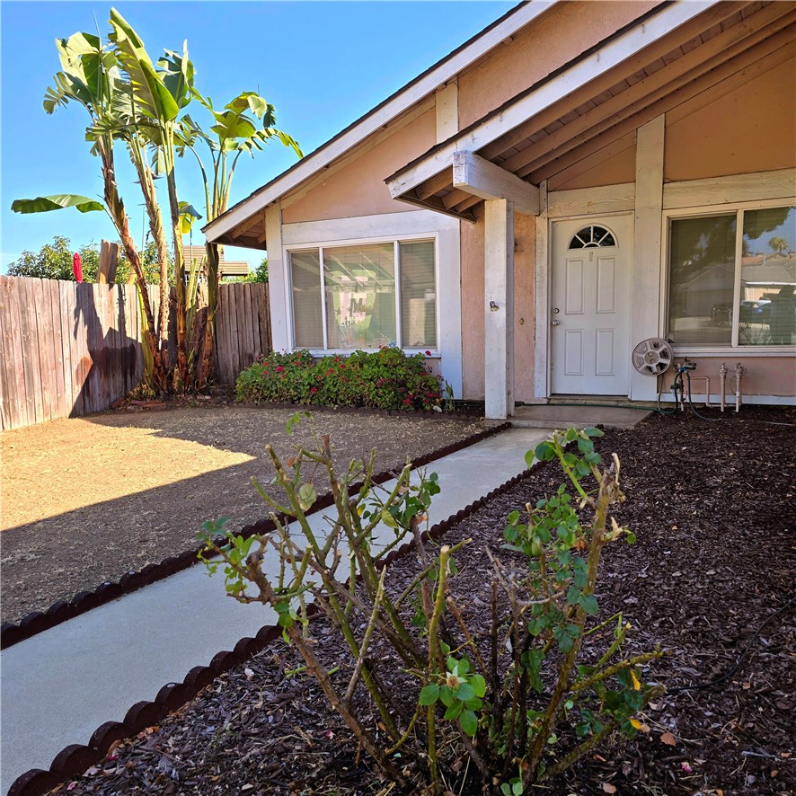 1908 E Highland Court Property Photo 4