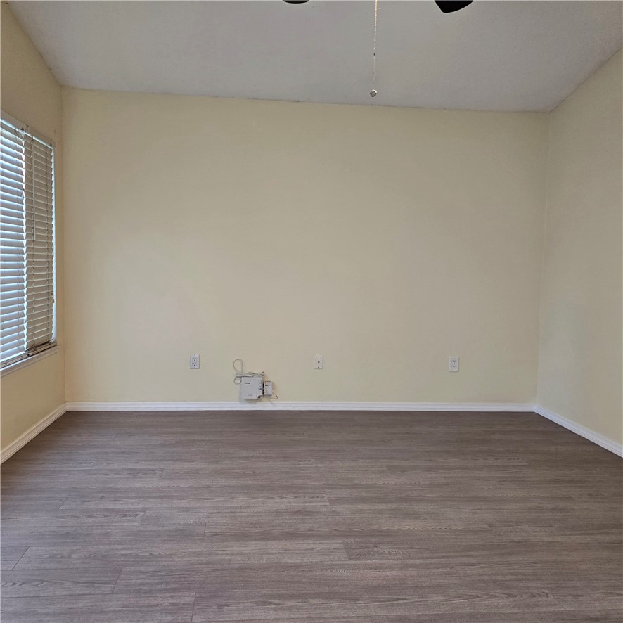 1908 E Highland Court Property Photo 11
