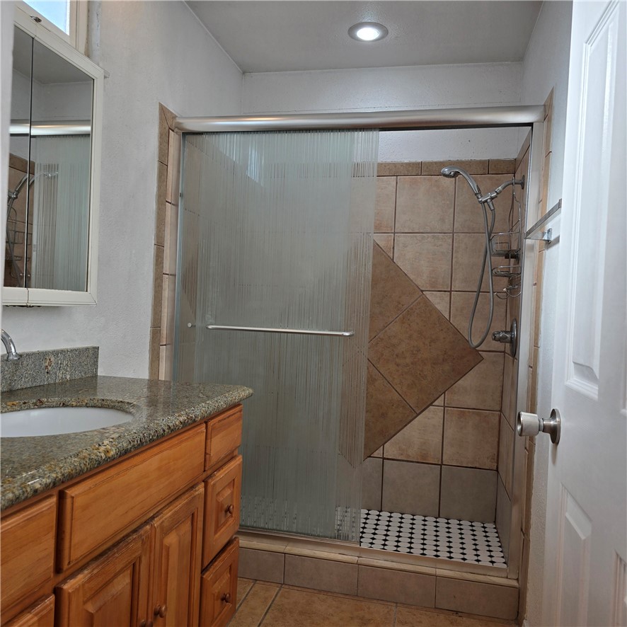 1908 E Highland Court Property Photo 28