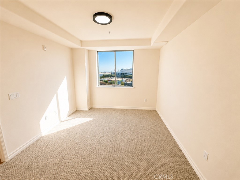 629 Traction 403 Property Photo 22