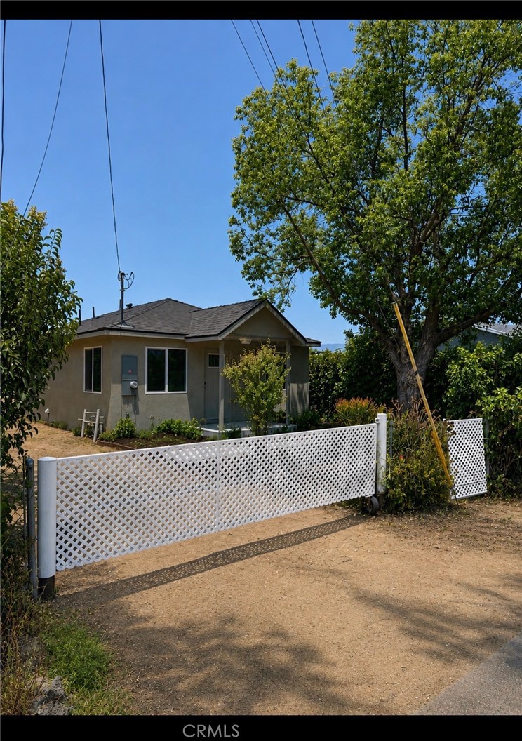 11184 Adella Street Property Photo 4