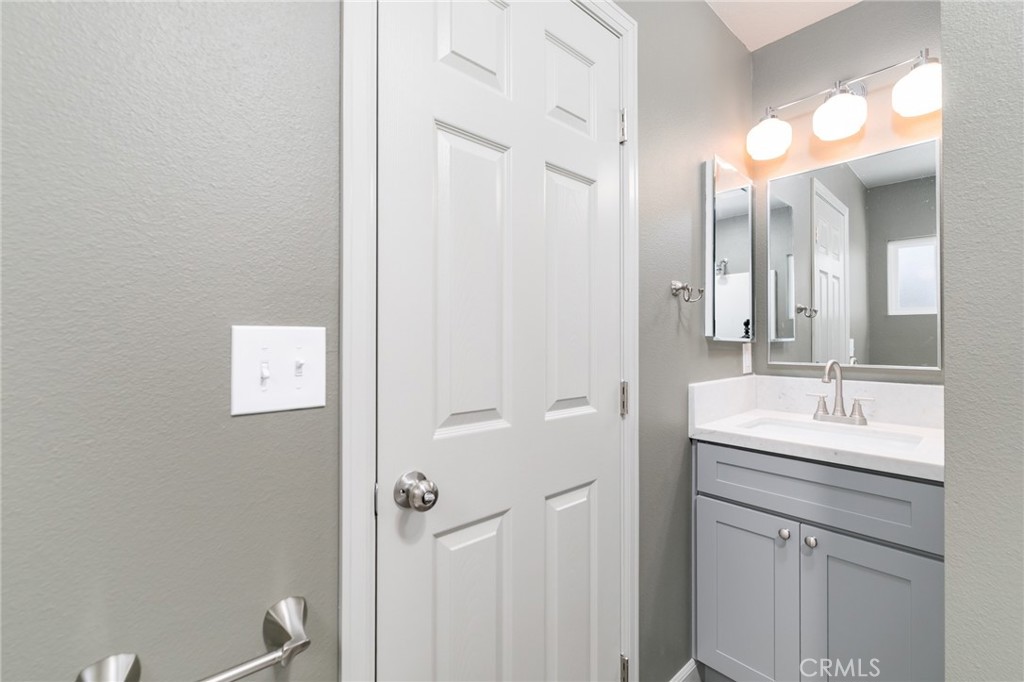 11184 Adella Street Property Photo 16