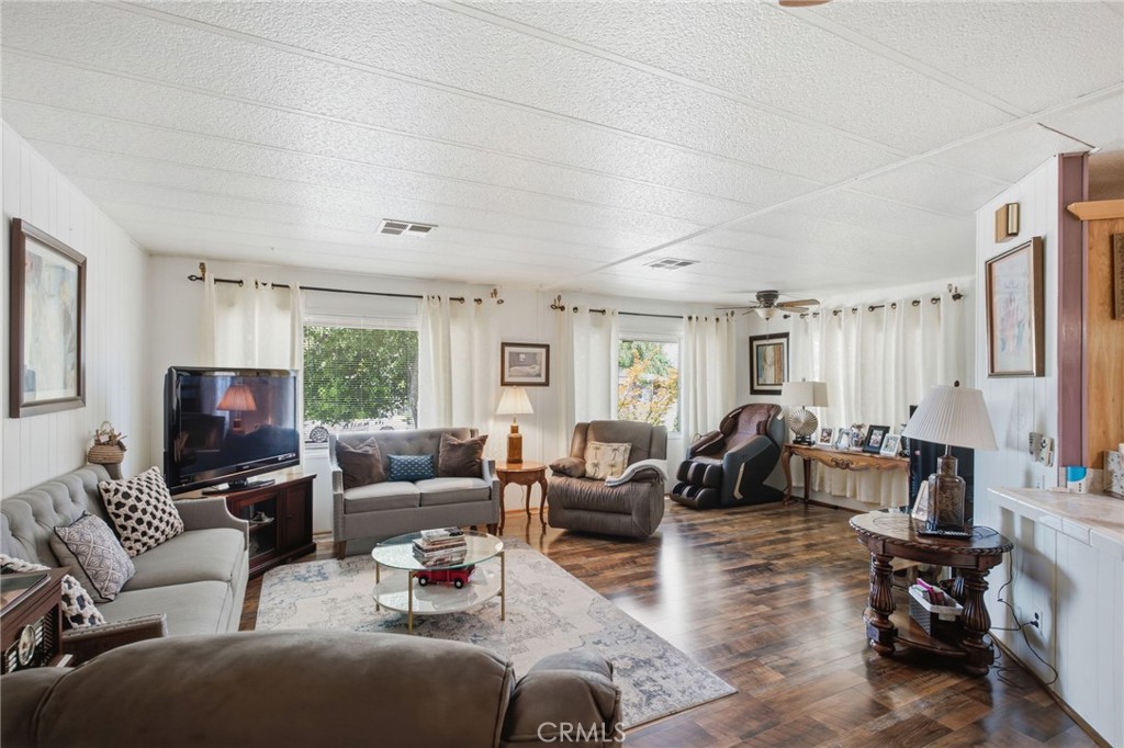 26024 Chelsea Property Photo 10