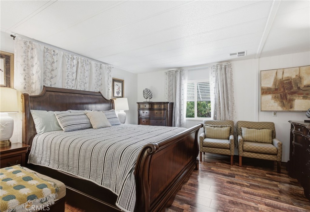 26024 Chelsea Property Photo 14