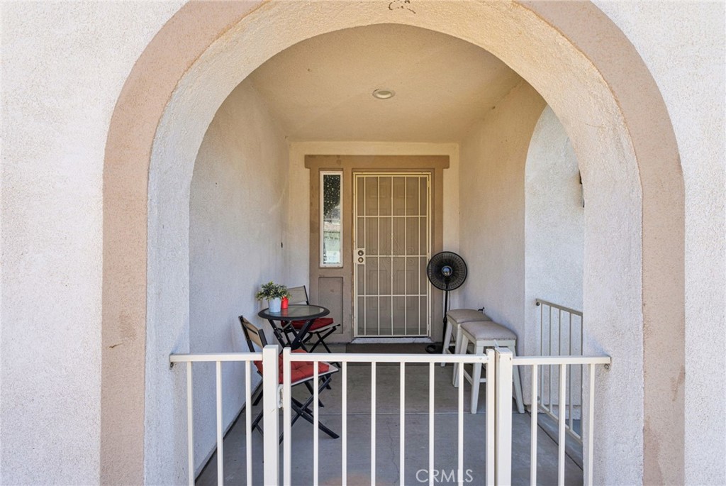 11913 Andrews Place Property Photo 5