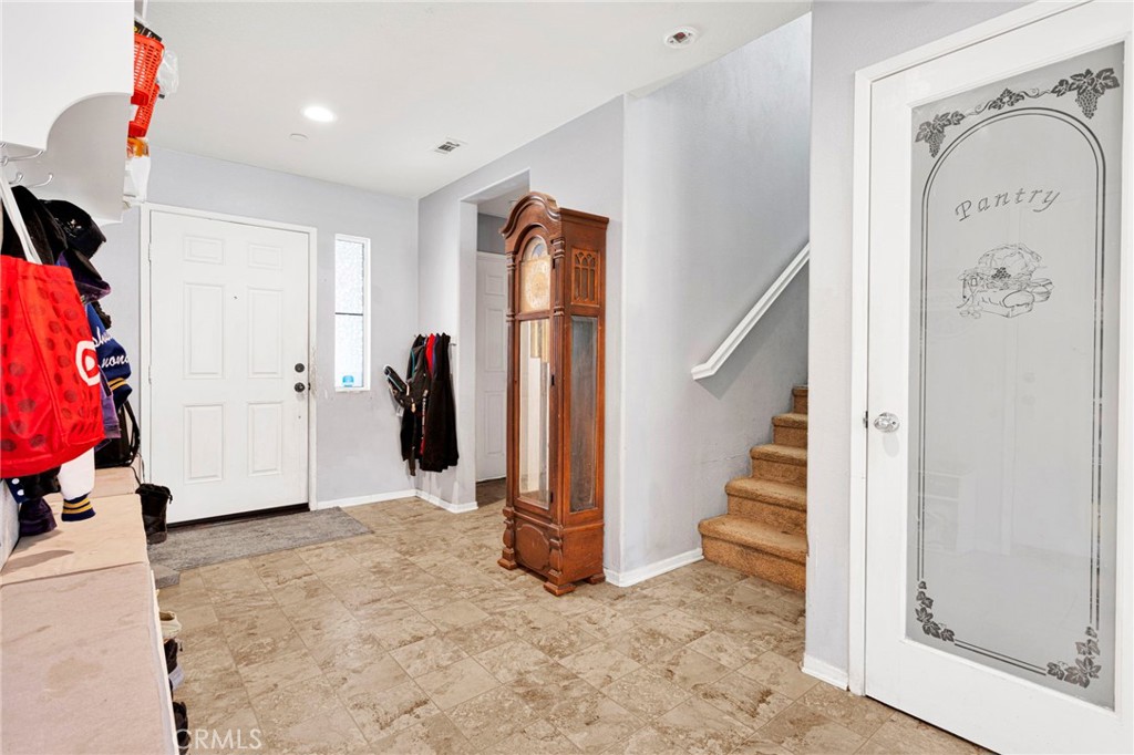 11913 Andrews Place Property Photo 7