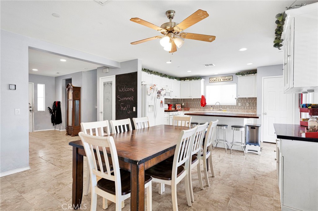 11913 Andrews Place Property Photo 14