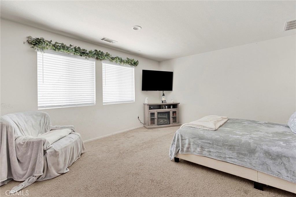 11913 Andrews Place Property Photo 33