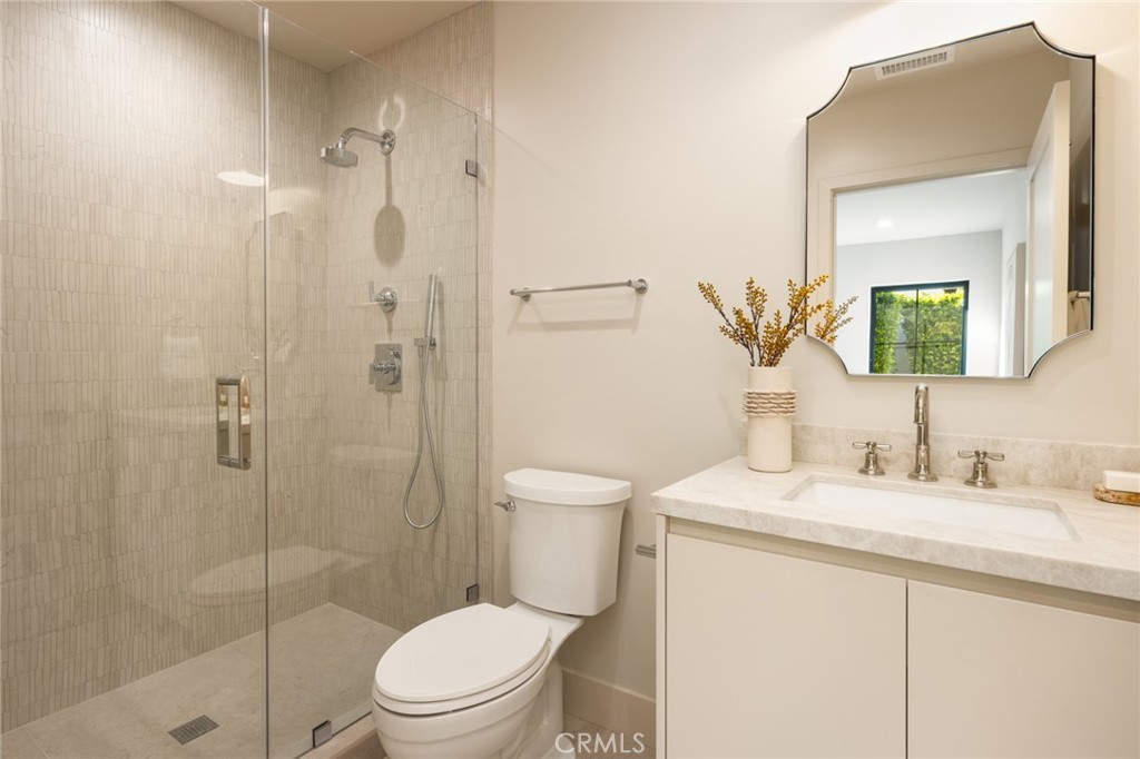 321 N Lucerne Property Photo 10